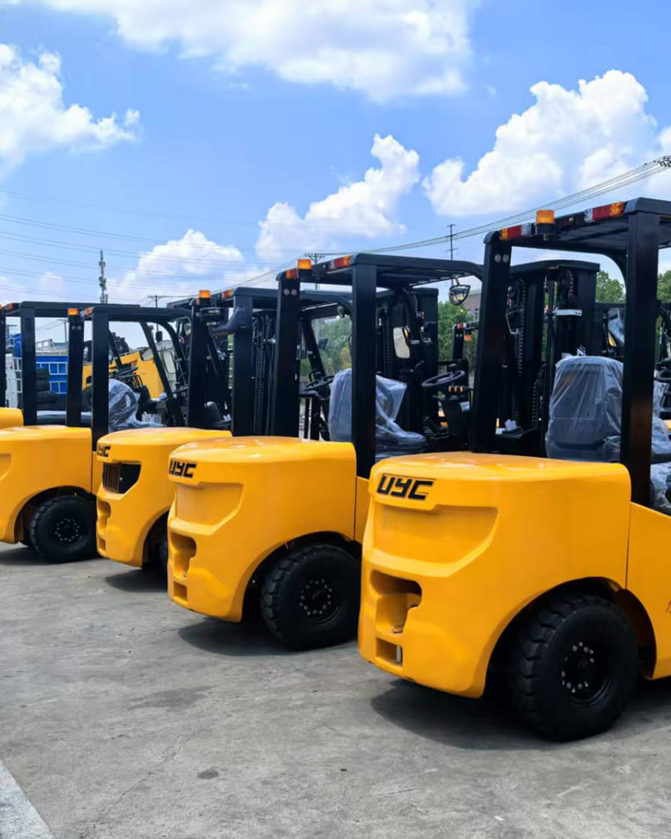 CPD30 3 TON LİTYUM AKÜLÜ FORKLİFTLER