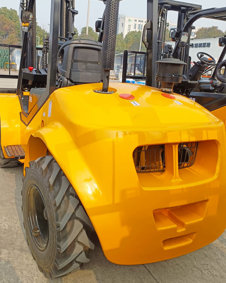 CPCD35-TR 4X2 ARAZİ FORKLİFT