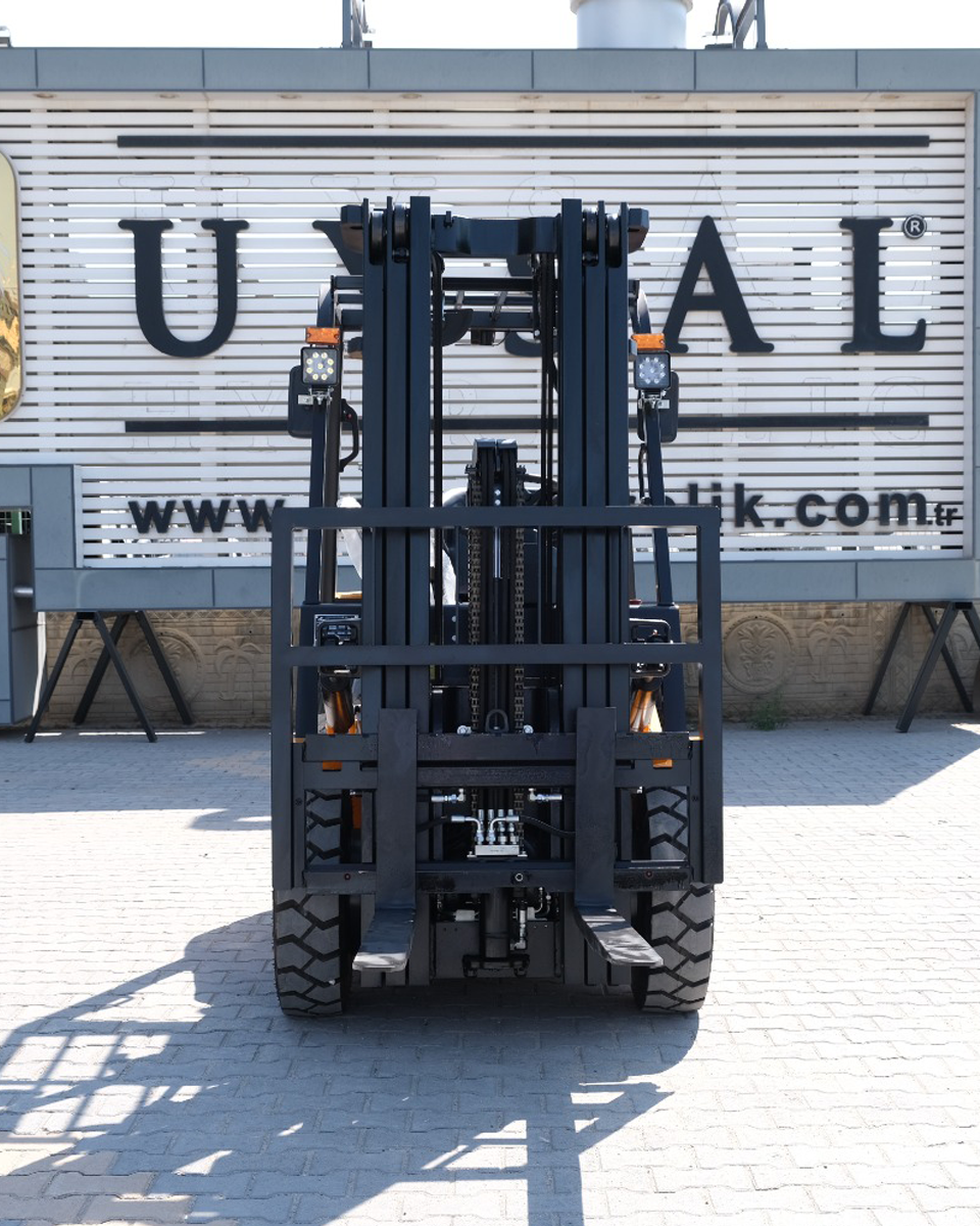 CPD25 2.5 TON LİTYUM AKÜLÜ FORKLİFT